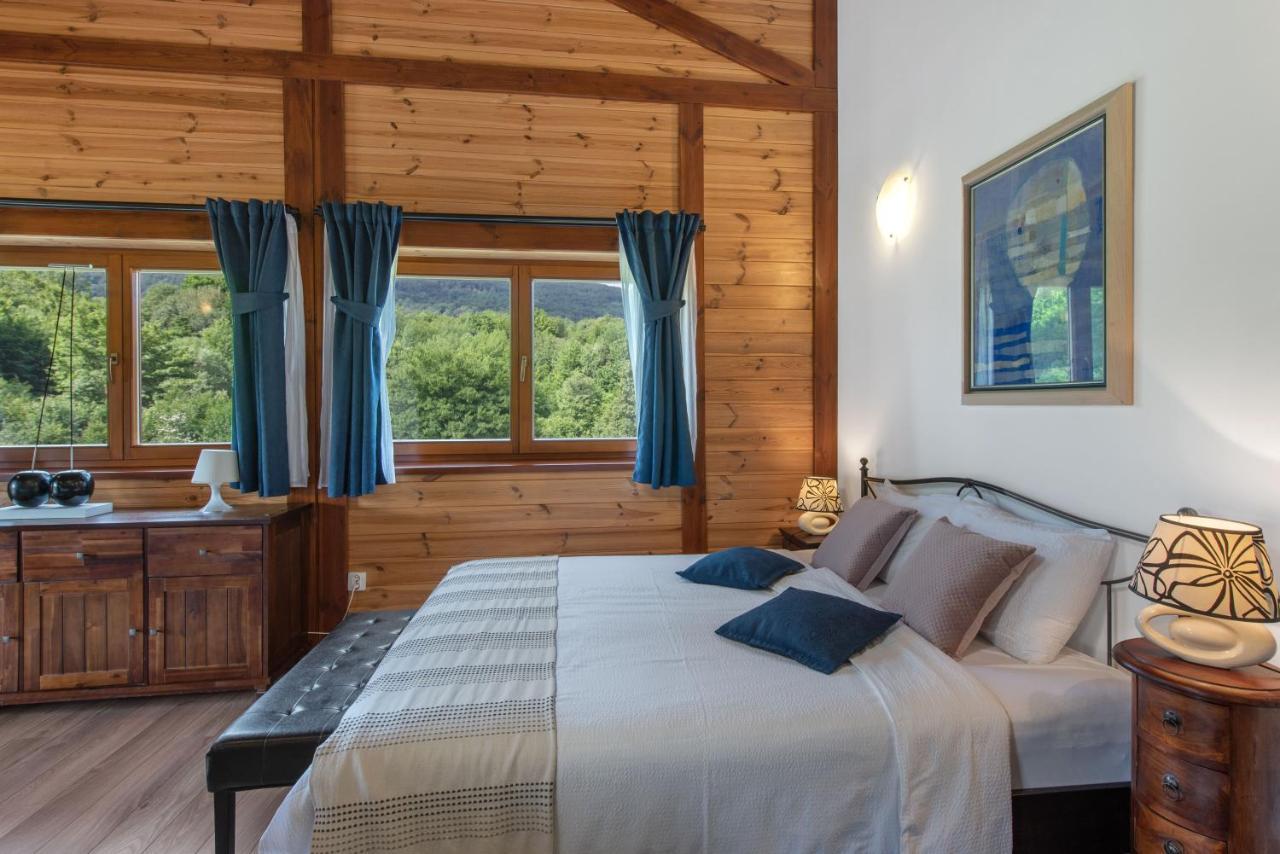 B&B Plitvice Lakes Villa Irene Selište Drežničko Kültér fotó