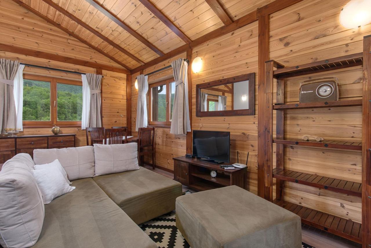 B&B Plitvice Lakes Villa Irene Selište Drežničko Kültér fotó