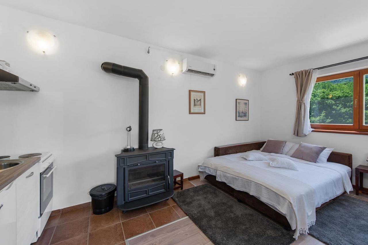 B&B Plitvice Lakes Villa Irene Selište Drežničko Kültér fotó